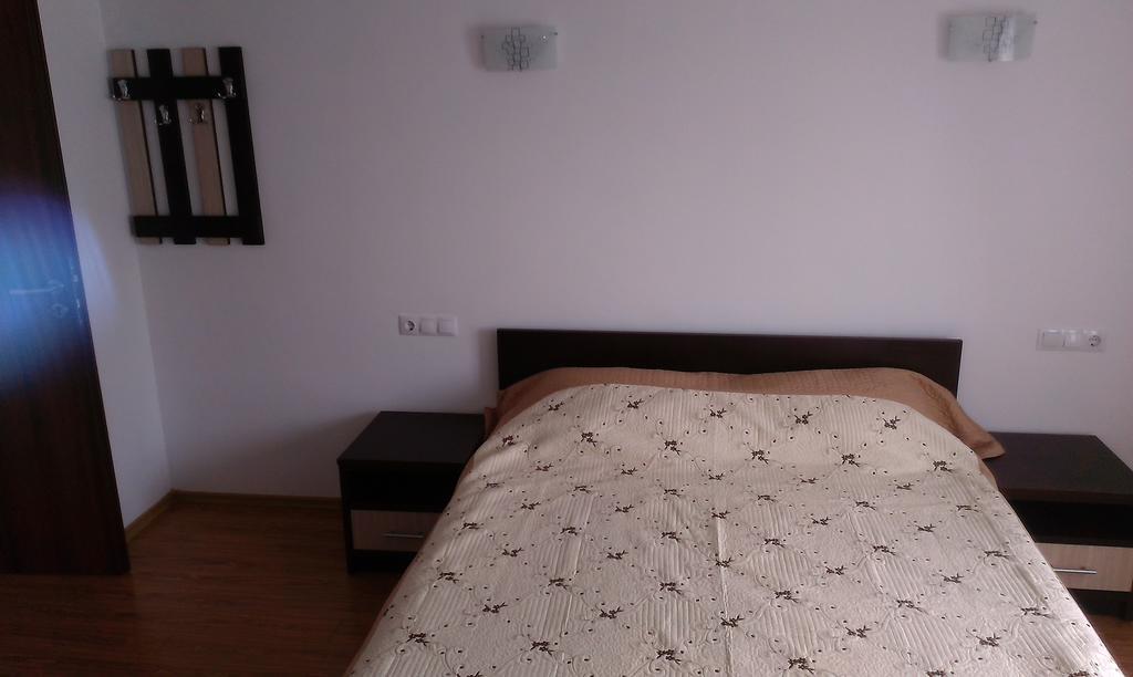 Pensiunea Alex Si Tedi Horezu Phòng bức ảnh